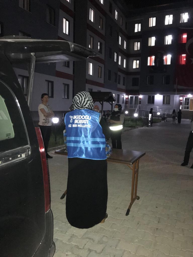 Öğrenci Yurtlarına Kadir Gecesi Sürprizi!