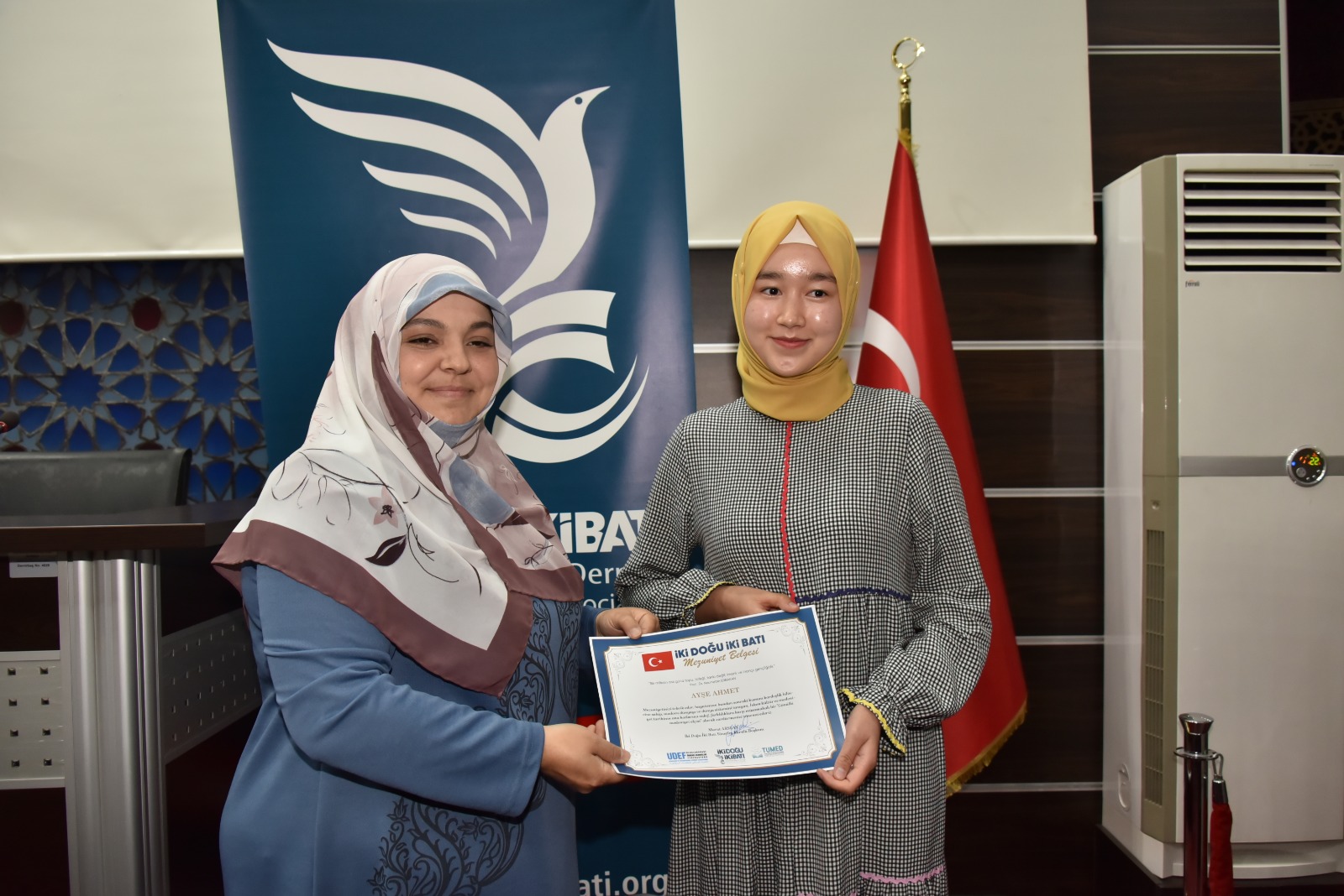 Konya’daki uluslararası öğrenciler mezuniyet heyecanı yaşadı