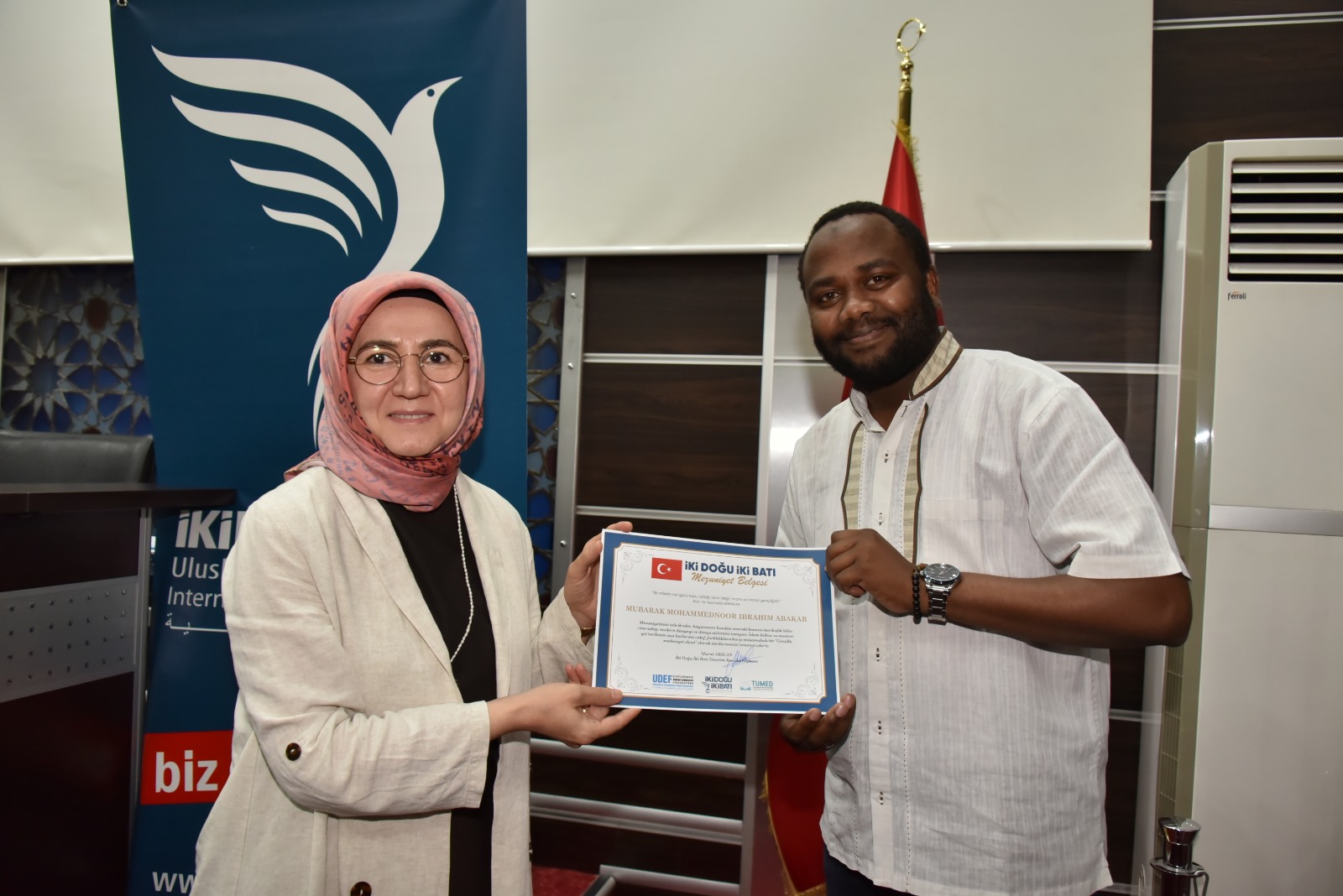 Konya’daki uluslararası öğrenciler mezuniyet heyecanı yaşadı