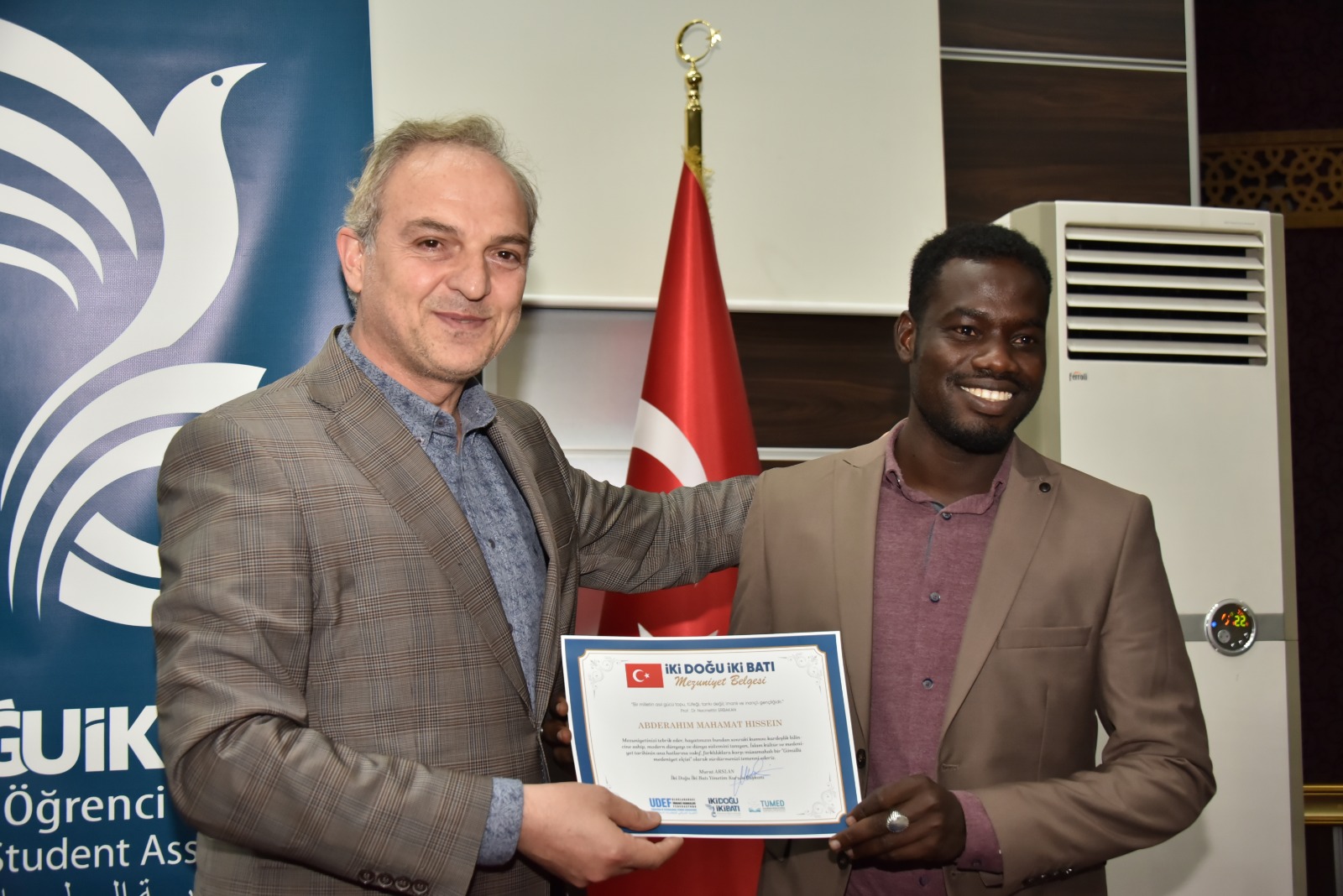 Konya’daki uluslararası öğrenciler mezuniyet heyecanı yaşadı