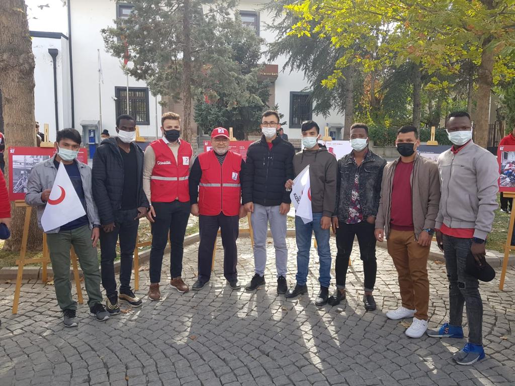 Öğrencilerimiz Kızılay Haftası Etkinliklerine Katıldı