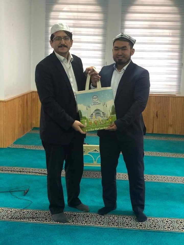 Uluslararası Öğrenciler Kur’an-ı Kerim-i Güzel Okumak için Yarıştı