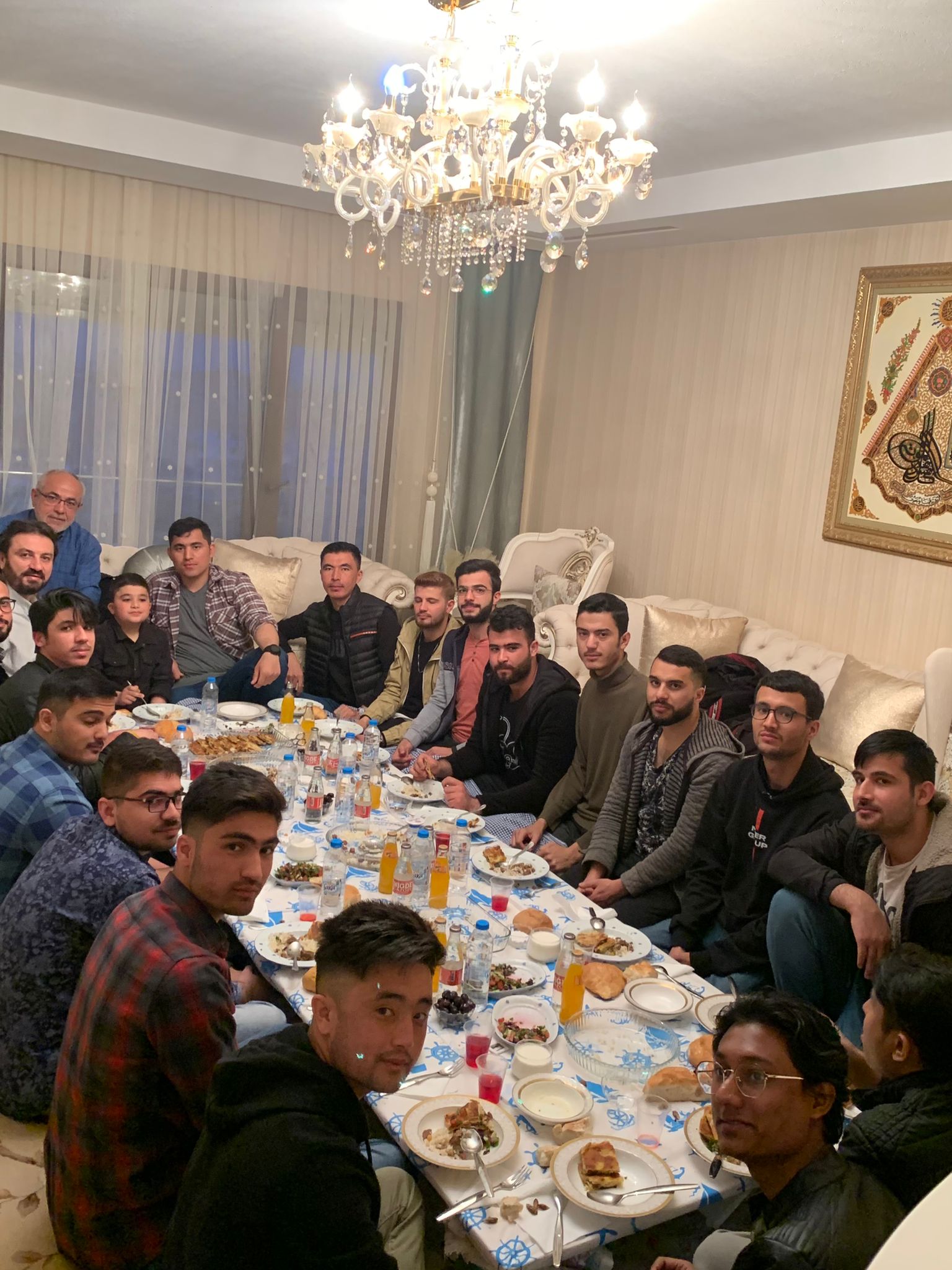 Hayırseverlerimiz Öğrencilerimizi İftarda Misafir Ediyor...