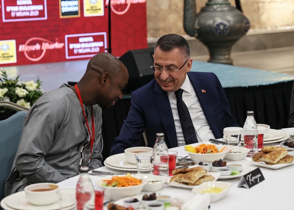 Uluslararası Öğrencilerimiz Cumhurbaşkanı Yardımcısı Fuat Oktay ile