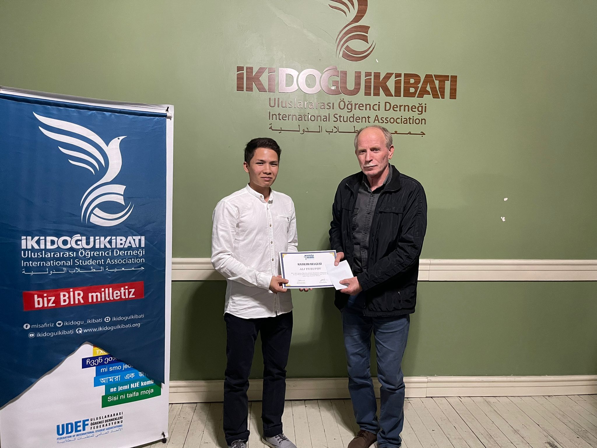 Okuma Guruplarımıza Katılan Öğrencilerimize Sertifikalarını Takdim Ettik
