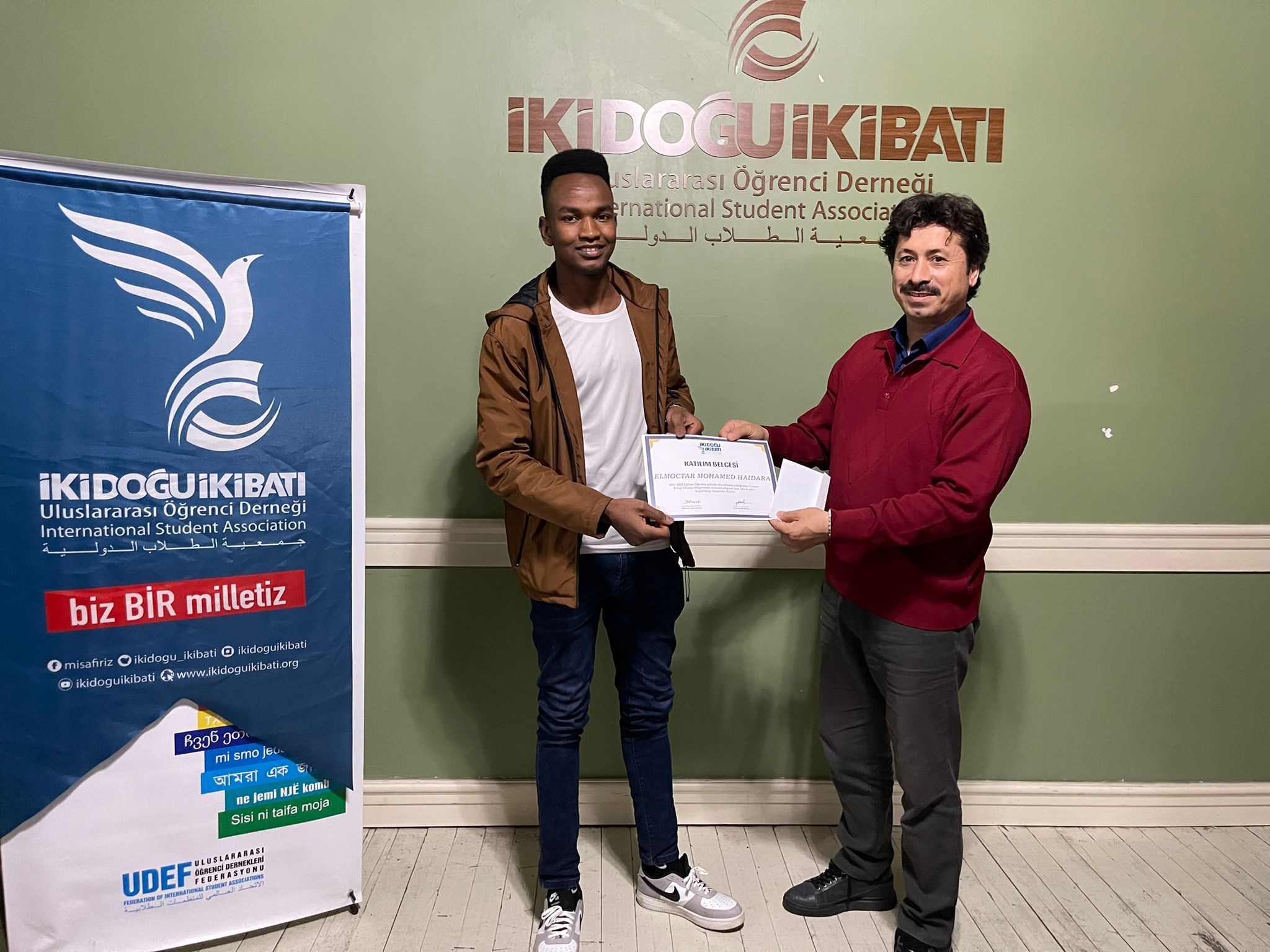 Okuma Guruplarımıza Katılan Öğrencilerimize Sertifikalarını Takdim Ettik