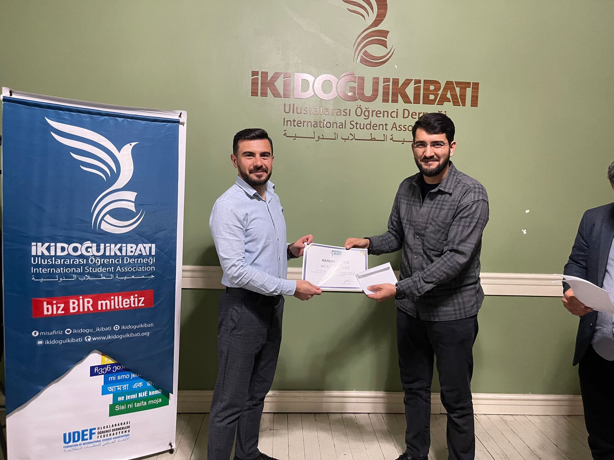 Okuma Guruplarımıza Katılan Öğrencilerimize Sertifikalarını Takdim Ettik