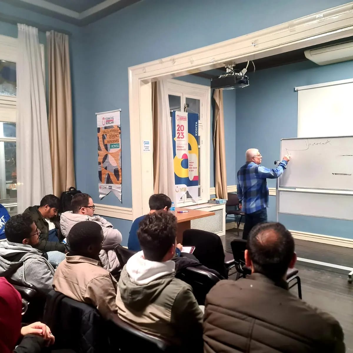 2024 Uluslararası Öğrenci Akademisi Eğitimleri başladı.